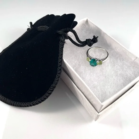 Art Nouveau-Inspired Sterling Silver Emerald and Peridot Ring, Size 6 - Picture 8 of 9